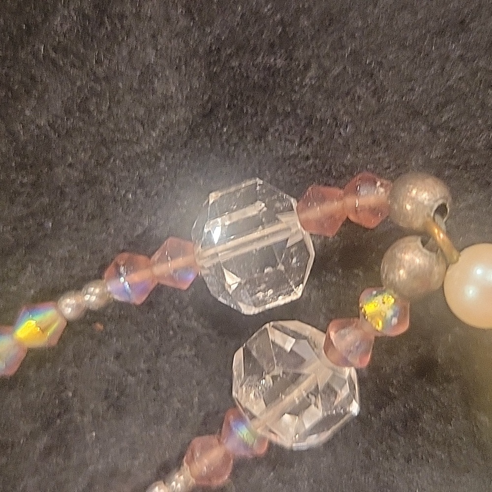 Elegant Crystal Beaded Necklace - Picture 3 of 6